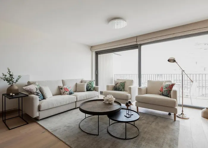 Strand Appartement met Zwembad